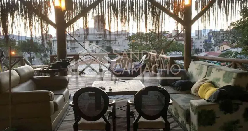 Casa comercial à venda em Jurerê, Florianópolis 