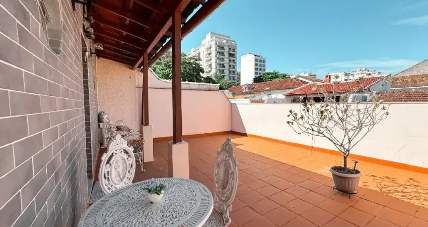 Excelente casa duplex no grajaú com quatro quartos, terraço e vagas – ideal para a família