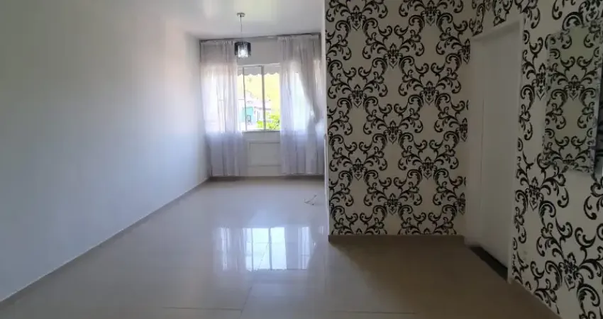 Apartamento reformado 70 metros, 2 quartos, 2 vagas vila isabel rj