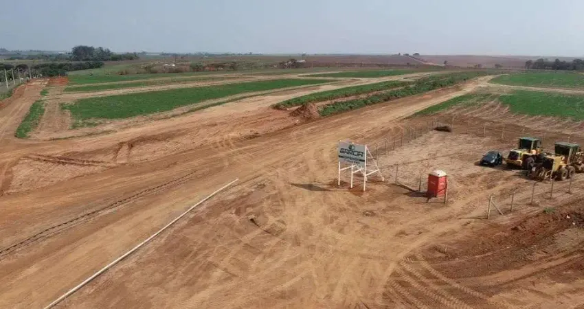 Chácara / sítio à venda no Jardim dos Cedros, Santa Bárbara D'Oeste 