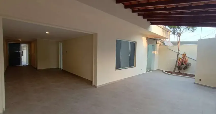 Casa com 4 quartos à venda no Jardim Santa Rosa, Nova Odessa 