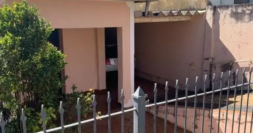 Casa com 4 quartos à venda na Vila Massucheto, Americana