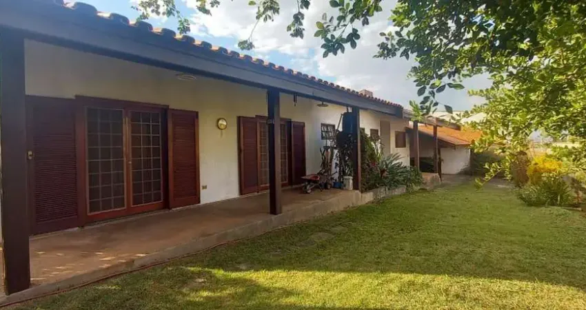 Casa com 6 quartos à venda na Vila Santa Catarina, Americana 