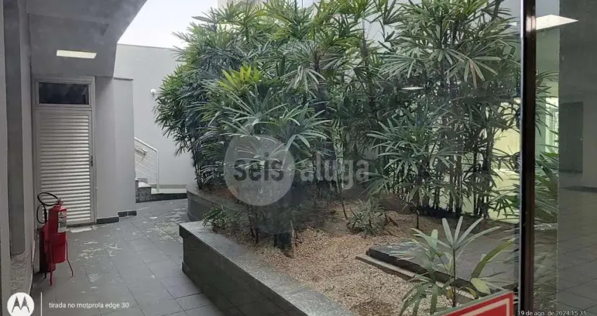 Descubra o espaço ideal para o seu negócio no coração de paraíso, americana! este impressionante salão comercial oferece uma ampla área útil de 470 m², perfeita para atender às suas necessidades empre