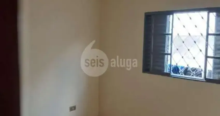 Excelente imóvel para investimento- há duas casas no terreno.