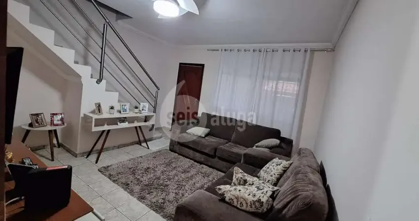 Oportunidade para investidores  3 sobrados no mesmo terreno