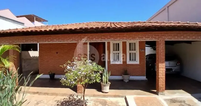 Casa com 2 quartos à venda na Vila Cardim, Matão 