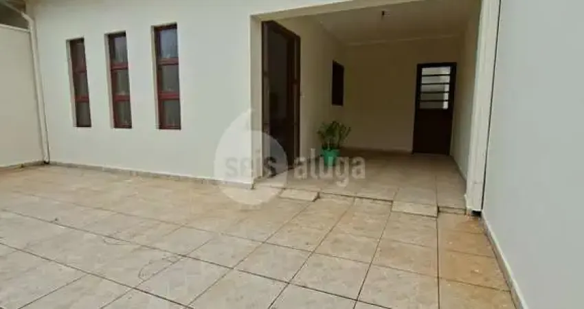 Casa para alugar no Parque da Liberdade, Americana: 2 dormitórios, 1 suíte, 103m² por R$1700/mês. Confira!