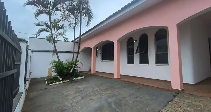 Casa à Venda no Residencial Furlan, Santa Bárbara d'Oeste, 300m²