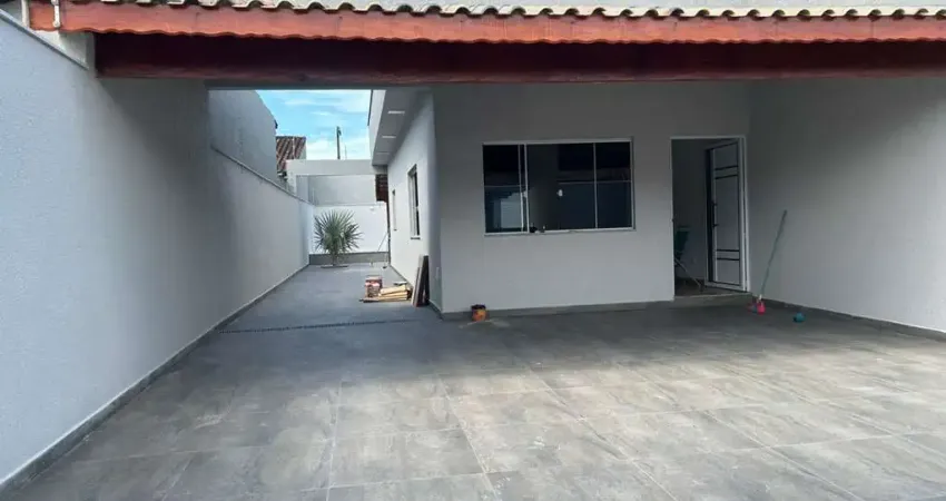 Casa para venda em itanhaém, jardim comendador, 3 dormitórios, 2 suítes, 1 banheiro, 3 vagas