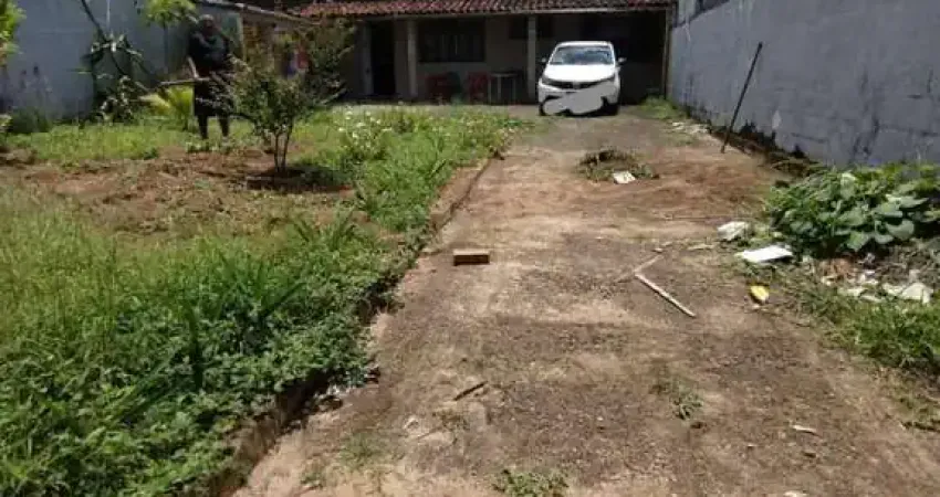 Casa para Venda em Mongaguá, Balneario Itaoca, 2 dormitórios, 1 banheiro, 10 vagas