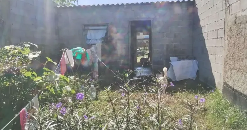 Casa para Venda em Itanhaém, SANTA CRUZ, 1 dormitório, 1 banheiro, 3 vagas