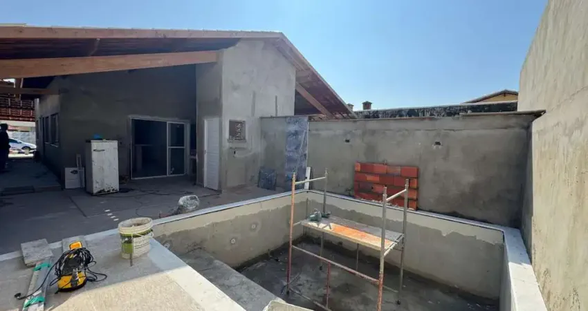 Casa para Venda em Itanhaém, Jardim Grandesp, 2 dormitórios, 1 suíte, 2 banheiros, 3 vagas