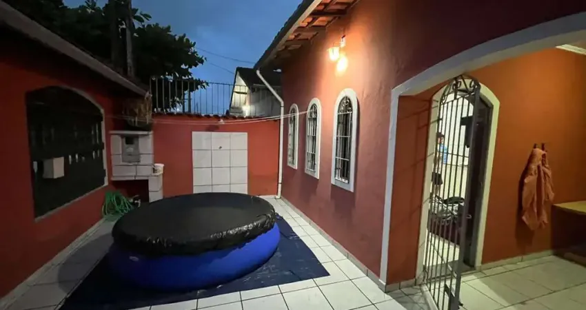 Casa para Venda em Mongaguá, Agenor de Campos, 2 dormitórios, 1 suíte, 1 banheiro, 2 vagas