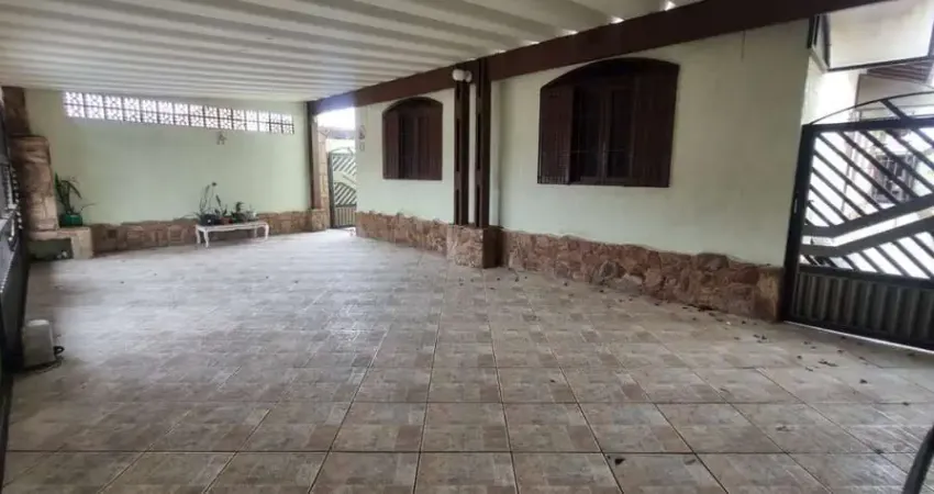 Casa para Venda em Mongaguá, Vera Cruz, 3 dormitórios, 2 suítes, 3 banheiros, 2 vagas
