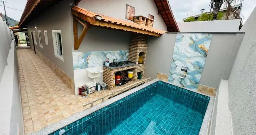 Casa para Venda em Mongaguá, Jussara, 2 dormitórios, 1 suíte, 1 banheiro, 2 vagas