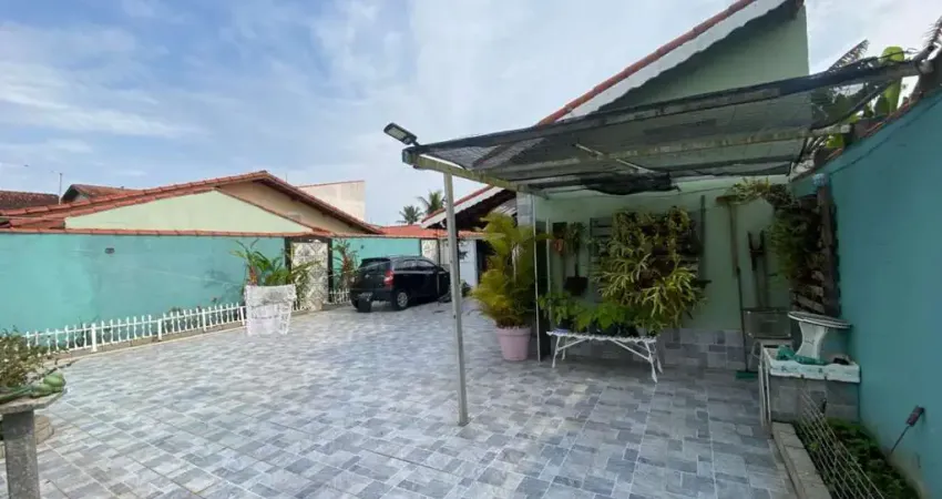 Casa para Venda em Itanhaém, Suarão, 3 dormitórios, 1 suíte, 1 banheiro, 2 vagas