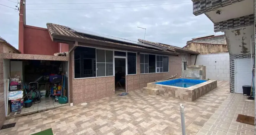 Casa para Venda em Itanhaém, Jardim Jamaica, 3 dormitórios, 1 suíte, 3 banheiros, 5 vagas