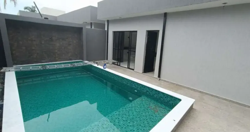 Casa para Venda em Itanhaém, Jardim das Palmeiras, 2 dormitórios, 1 suíte, 2 banheiros, 6 vagas