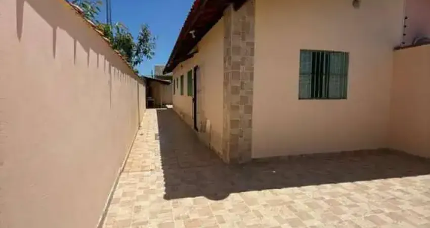 Casa para Venda em Itanhaém, Jardim Regina, 2 dormitórios, 2 banheiros, 2 vagas