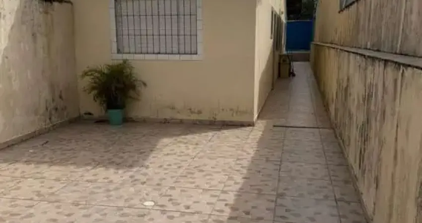 Casa para Venda em Itanhaém, Santa Terezinha, 2 dormitórios, 1 suíte, 2 banheiros, 2 vagas