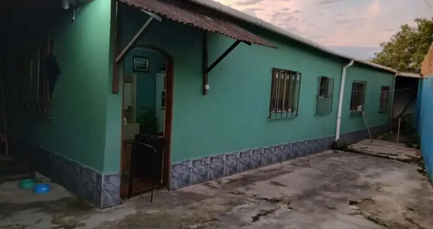 Casa para venda em itanhaém, balneário iemanjá, 2 dormitórios, 1 banheiro, 3 vagas
