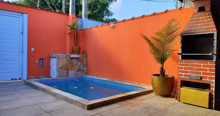Casa com piscina, para venda na cidade de itanhaém, litoral sul de sp
