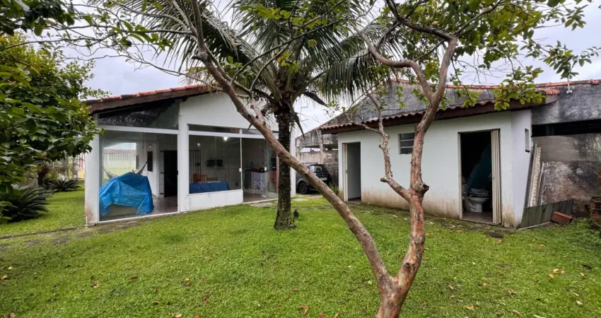 Casa na praia para venda, em itanhaem, no litoral sul de são paulo