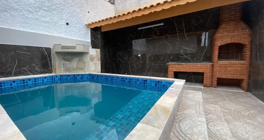 Casa com piscina para venda em mongaguá, litoral sul de são paulo