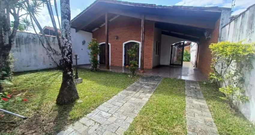 Casa com piscina na praia para venda em itanhaém, litoral sul de sp