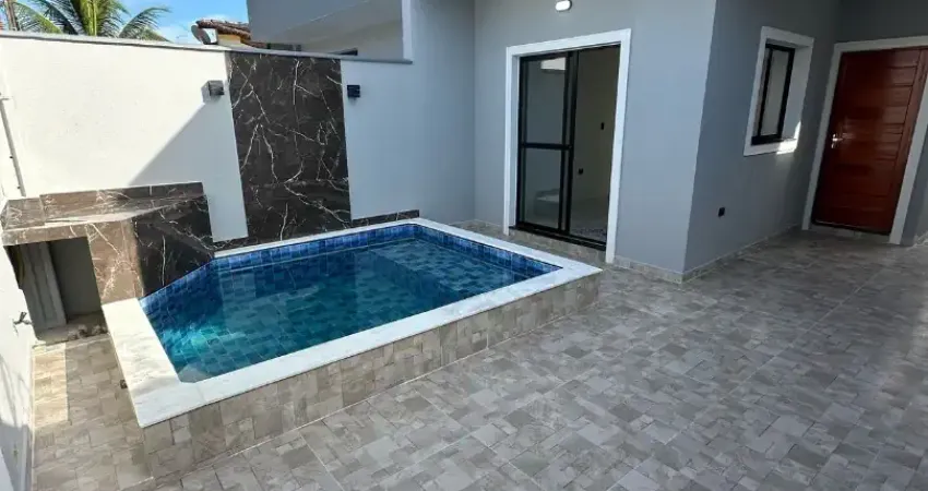 Casa com piscina para venda em mongaguá, litoral sul de são paulo
