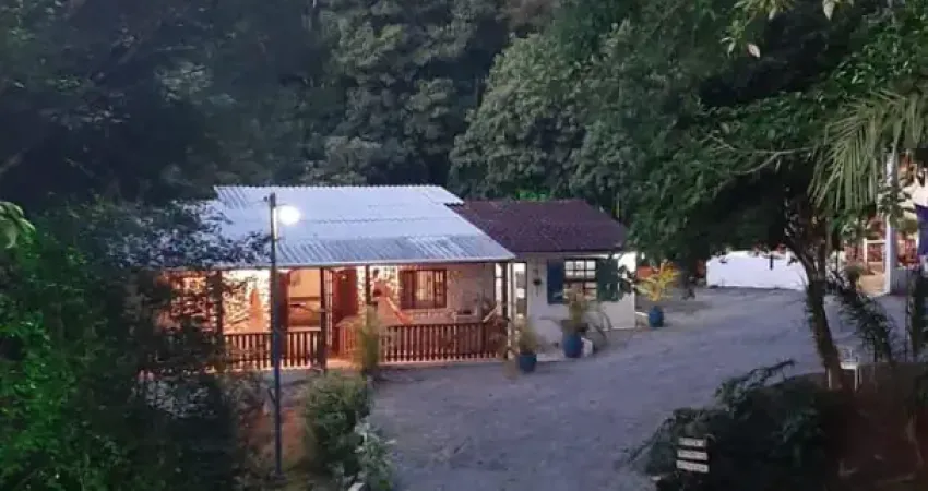 Chácara para venda em pedro de toledo, com 02 quartos e 02 banheiros