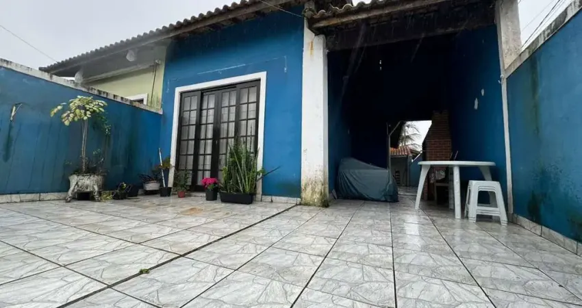 Casa para Venda em Itanhaém, Jardim Grandesp, 2 dormitórios, 1 suíte, 1 banheiro, 2 vagas