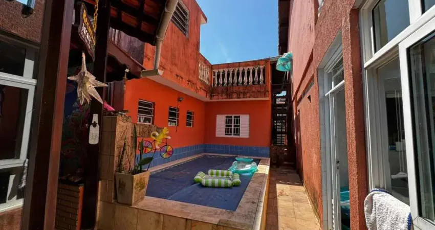 Casa para Venda em Itanhaém, Belas Artes, 3 dormitórios, 3 suítes, 1 banheiro, 4 vagas