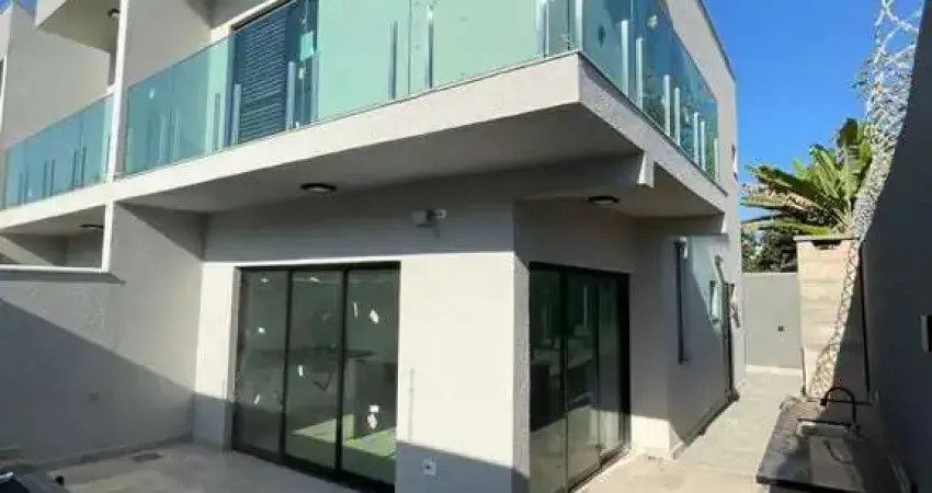 Sobrado para Venda em Itanhaém, Jardim São Fernando, 2 dormitórios, 2 suítes, 1 banheiro, 1 vaga