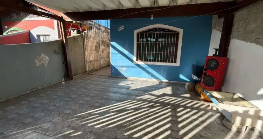 Casa para Venda em Praia Grande, Maracanã, 1 dormitório, 1 banheiro, 2 vagas
