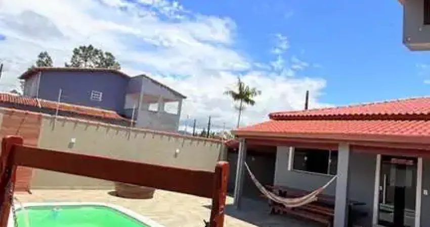 Casa para Venda em Peruíbe, Flora Rica 2, 3 dormitórios, 1 suíte, 1 banheiro, 4 vagas