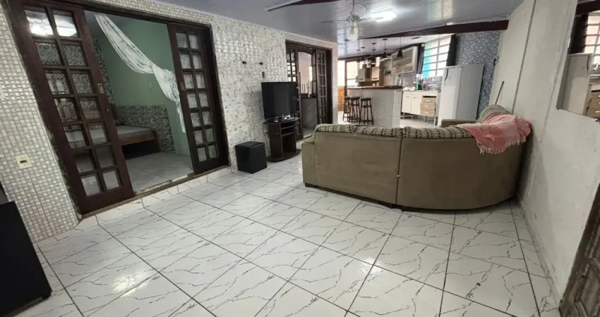 Casa com piscina na praia para Venda em Peruibe, Litoral Sul de SP