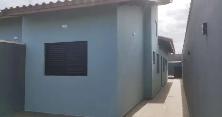 Casa para Venda em Itanhaém, Bopiranga, 2 dormitórios, 1 suíte, 2 banheiros, 2 vagas