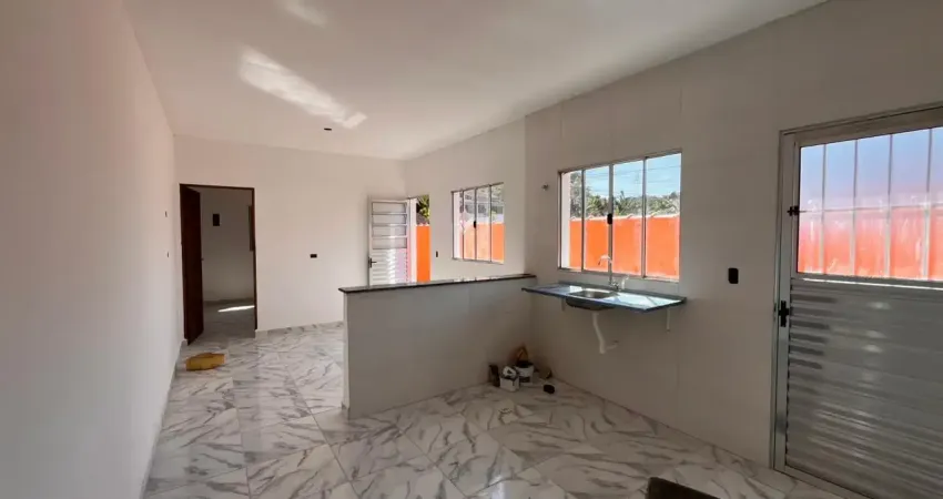 Casa no jardim grandesp, em itanhaem, no litoral sul de são paulo