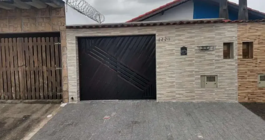 Casa para Venda em Itanhaém, Magalhães, 2 dormitórios, 2 banheiros, 2 vagas