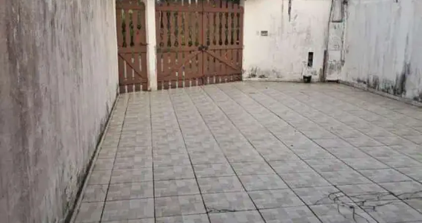 Casa para Venda em Itanhaém, Bopiranga, 2 dormitórios, 1 suíte, 1 banheiro, 4 vagas