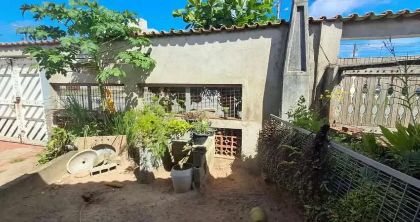 Casa para Venda em Mongaguá, Agenor de Campos, 3 dormitórios, 1 suíte, 2 banheiros, 4 vagas