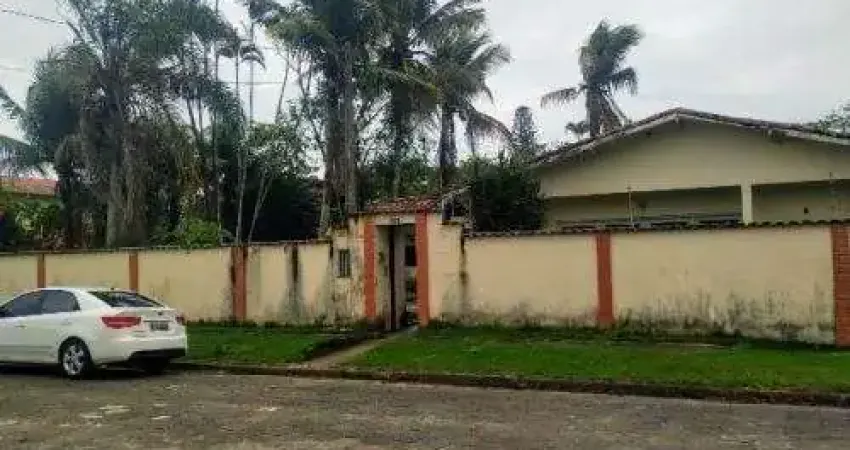 Casa para venda em itanhaém, loty, 3 dormitórios, 1 suíte, 2 banheiros, 8 vagas