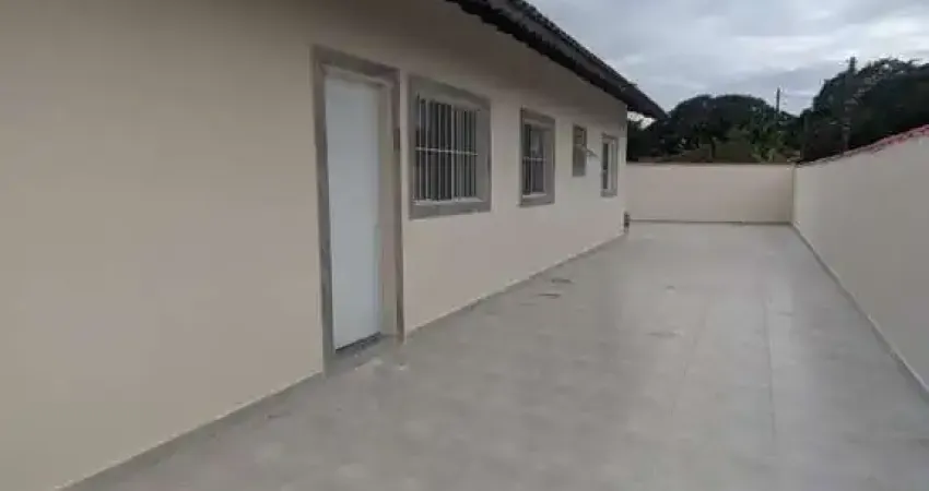 Casa para venda em itanhaém, 2 dormitórios, 1 suíte, 1 banheiro, 2 vagas