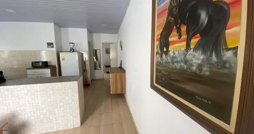 Casa para venda em itanhaém, umuarama, 1 dormitório, 2 banheiros, 2 vagas