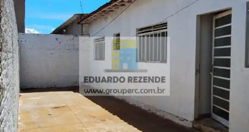 Casa com 2 quartos para alugar na Alameda Prateada, 214, Grande Horizonte, Uberaba