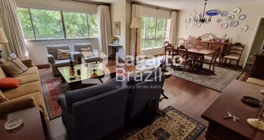 Apartamento com 178 m², 4 quartos sendo 1 suíte à venda no bairro campo belo.