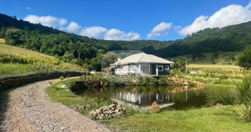 Chácara / sítio com 3 quartos à venda na Rua Schmalzthal, Linha Imperial, Nova Petrópolis