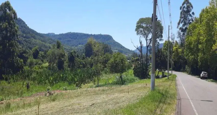 Terreno à venda na Av. Presidente Lucena, Centro, Picada Café